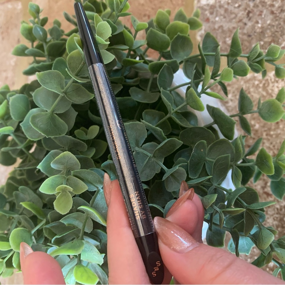 ✨$7✨ The Liquid Pen | Eyeliner Pencil | Black Onyx